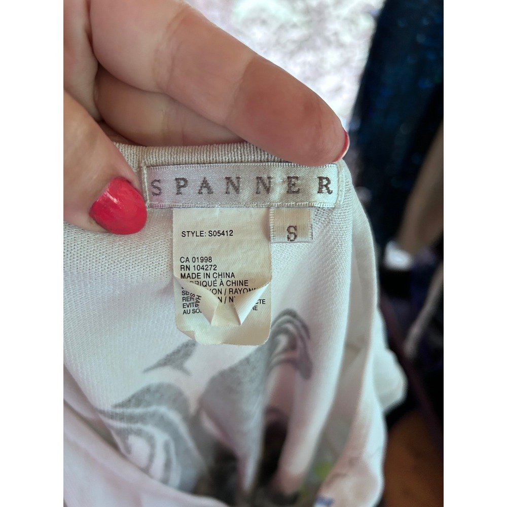 V-neck‎ Abstract Floral Swirl Graphic Print Sweater Womens Small White Spanner - Picture 6 of 8